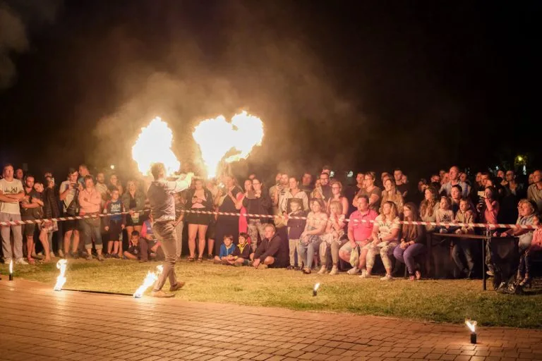 Read more about the article Igniting the Night: Planning a Fire Show Event