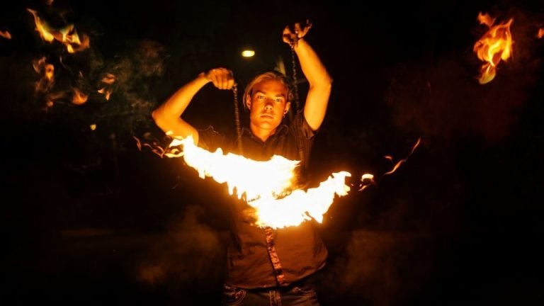 Read more about the article The ultimate prep checklist for fire performers