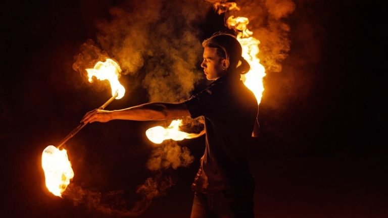 Read more about the article How to create emotion-driven fire performances